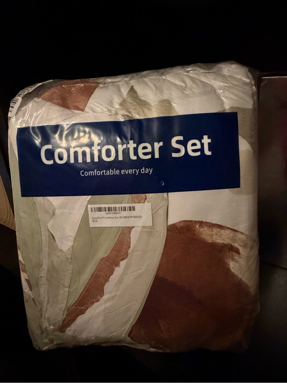 Comforter Set - Earth Tone Leaf Print - Unbranded